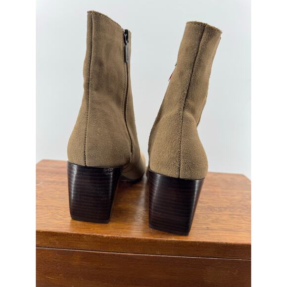 BLONDO Sadie Suede Bootie NEW $149 Taupe Beige Inner Zip Ankle Boot Size 10 - Picture 7 of 12